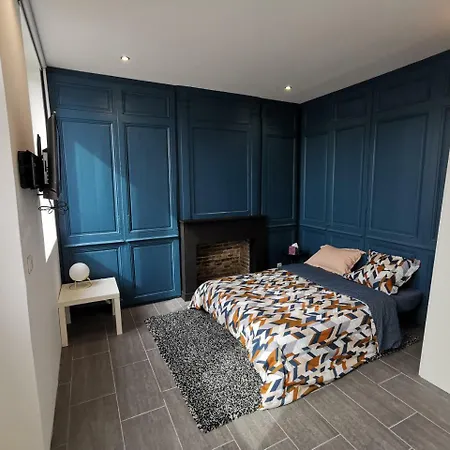Manoir Des Carreaux Apartment *